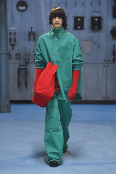 Look 48